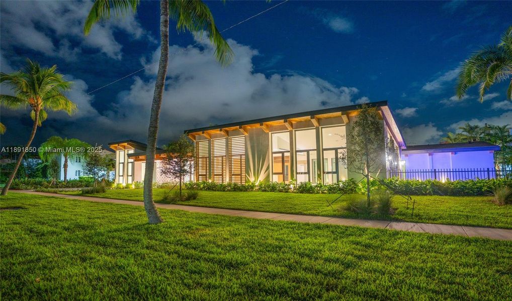 Image 43 of a home in .