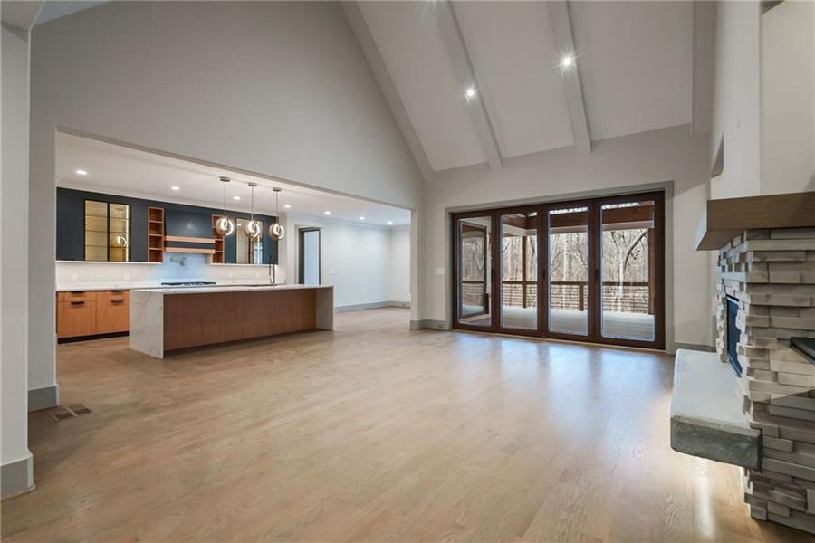 Spacious, unfurnished interior of a new home in , Sugar Hill (Image 22).