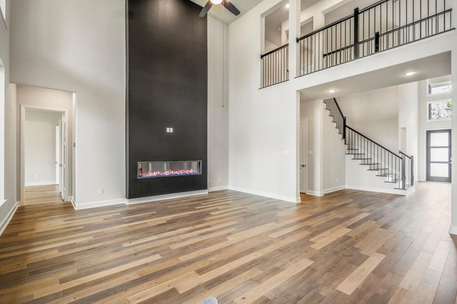 Spacious, unfurnished interior of a new home in Sienna 70' Lots, Missouri City (Image 24). Spacious, unfurnished interior of a new home in Sienna 70' Lots, Missouri City (Image 24).