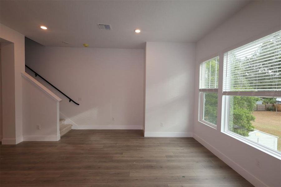 Spacious, unfurnished interior of a new home in Apex at Seminole Heights, Tampa (Image 8).