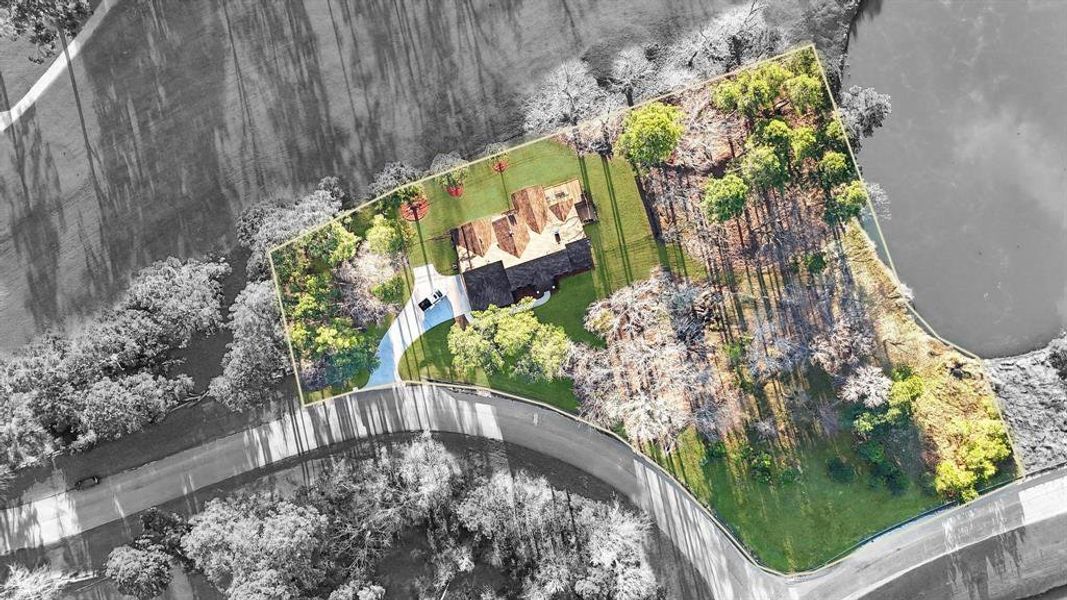 Image 36 of a home in . Image 36 of a home in .