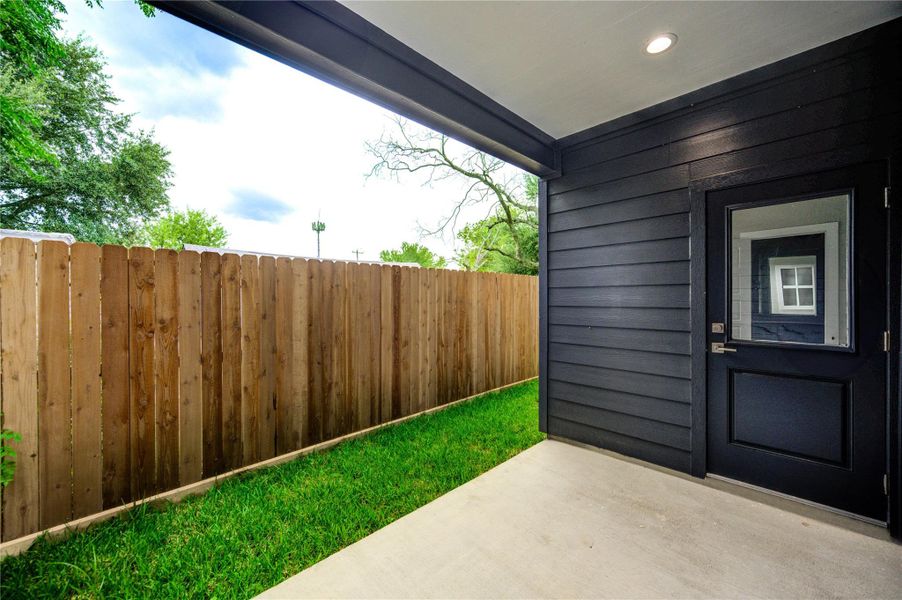 Exterior details and patio area of a home in , Houston (Image 16).