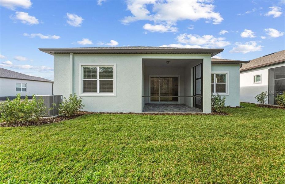 Exterior details and patio area of a home in Del Webb River Reserve, Spring Hill (Image 4).