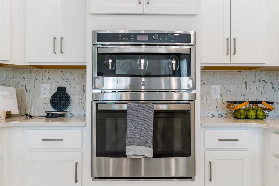 Close-up of interior finishes inside a home in Center Lake Ranch Community Group Page, St. Cloud (Image 21).