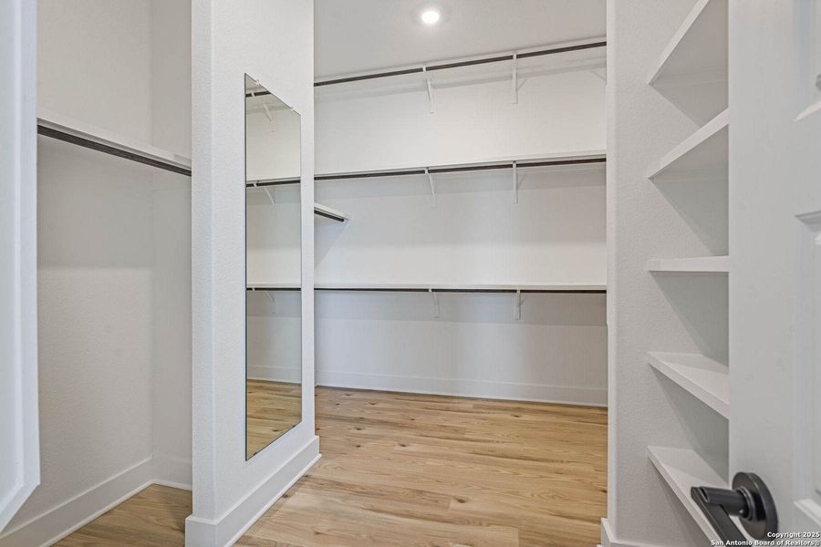 Spacious, unfurnished interior of a new home in Potranco West, Castroville (Image 14). Spacious, unfurnished interior of a new home in Potranco West, Castroville (Image 14).