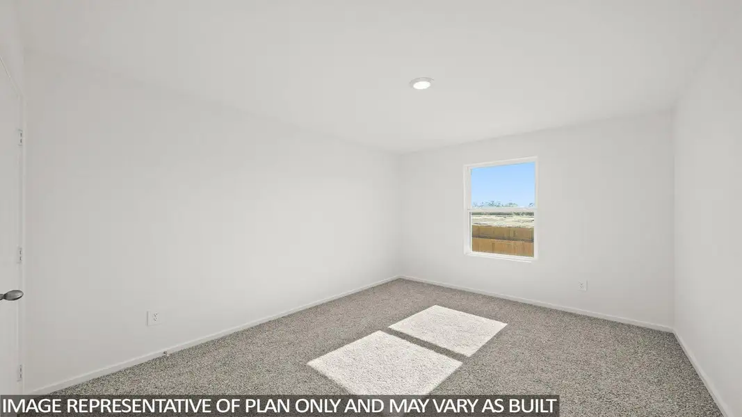 Spacious, unfurnished interior of a new home in Lexington Heights, Willis (Image 8).