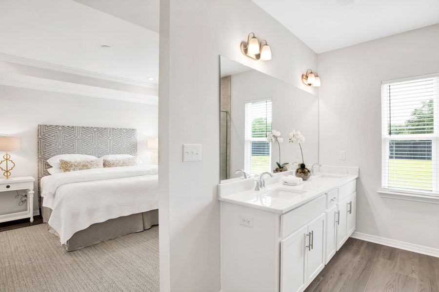 Representative furnished interior of a home built from the Ashton by Maronda Homes in Seminole Bend, Pensacola (Image 19).