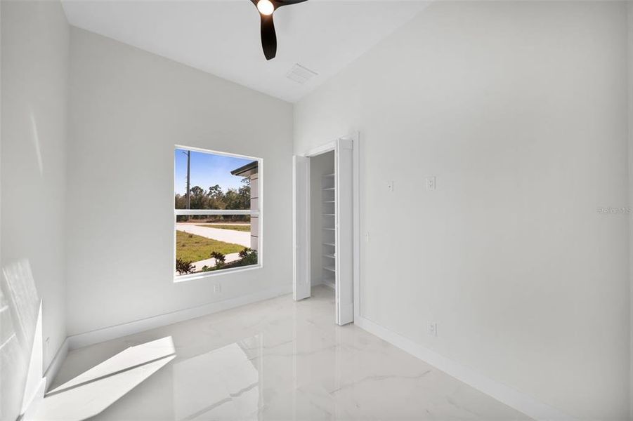 Spacious, unfurnished interior of a new home in , Punta Gorda (Image 41).