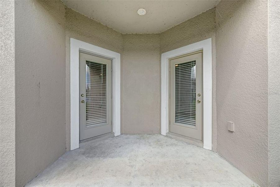 Spacious, unfurnished interior of a new home in , San Antonio (Image 14).