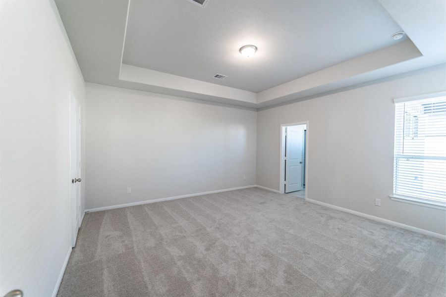 Spacious, unfurnished interior of a new home in Lago Mar, Texas City (Image 17). Spacious, unfurnished interior of a new home in Lago Mar, Texas City (Image 17).