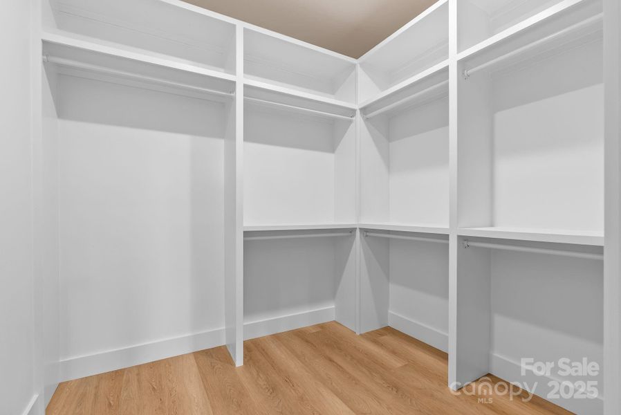 Spacious, unfurnished interior of a new home in , Leicester (Image 25).
