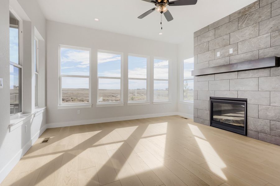 8461 Dines - Living Area