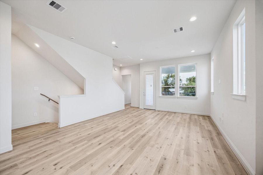 Spacious, unfurnished interior of a new home in Hardy Skyline, Houston (Image 12). Spacious, unfurnished interior of a new home in Hardy Skyline, Houston (Image 12).