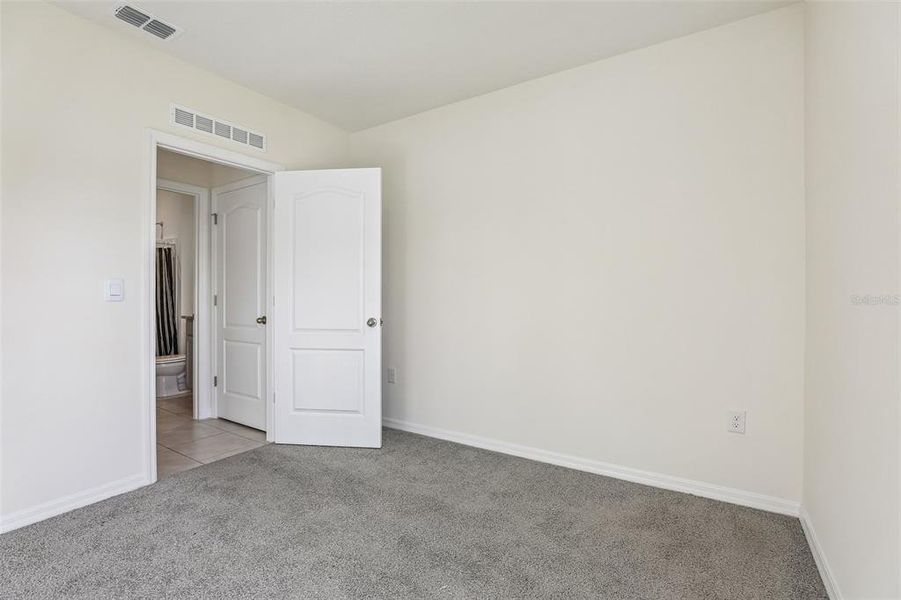 Spacious, unfurnished interior of a new home in Harmony West, St. Cloud (Image 15).