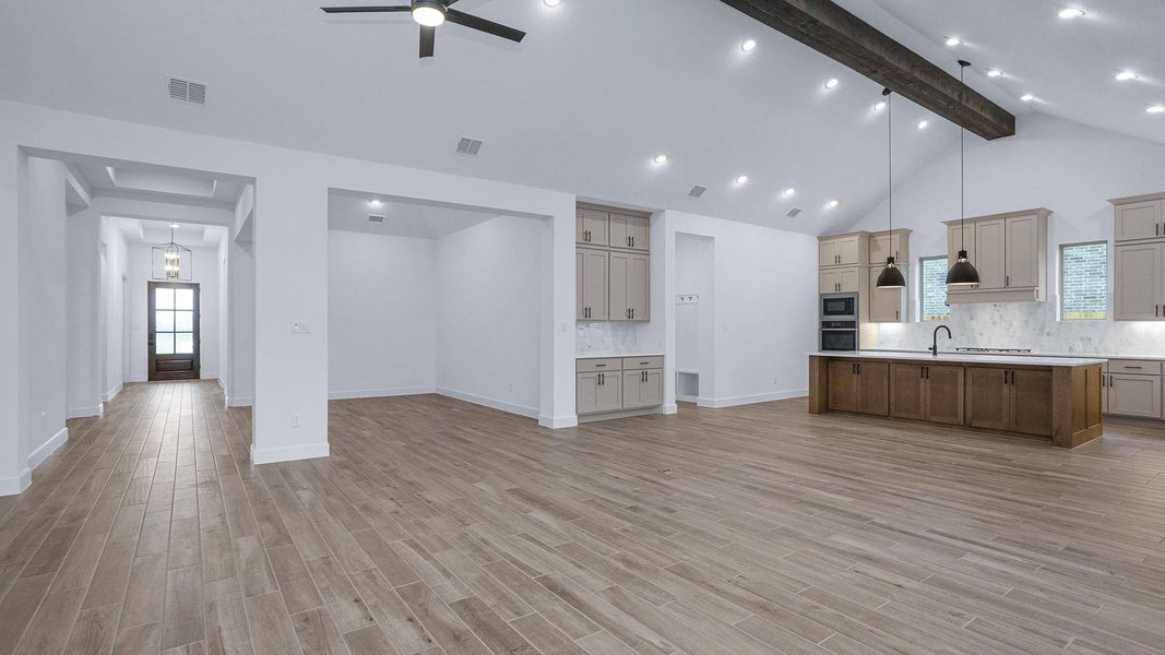 Spacious, unfurnished interior of a new home in Riceland, Mont Belvieu (Image 16). Spacious, unfurnished interior of a new home in Riceland, Mont Belvieu (Image 16).