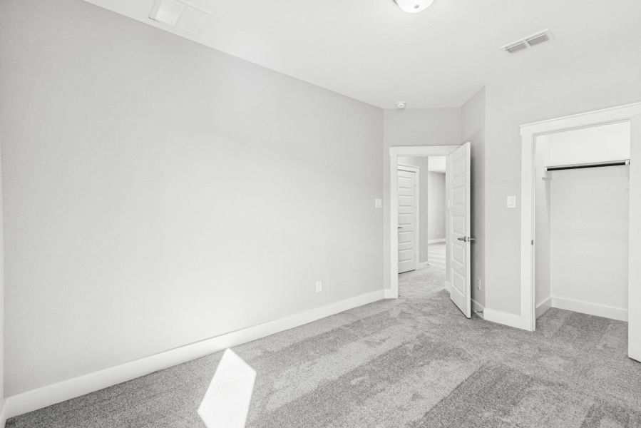 Spacious, unfurnished interior of a new home in ARTAVIA 50' Homesites, Conroe (Image 20).