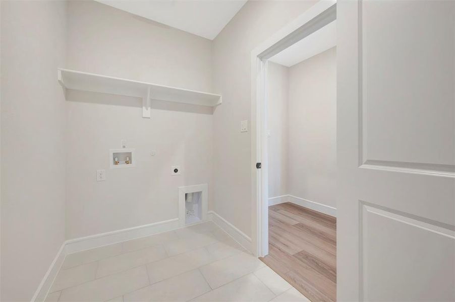 Spacious, unfurnished interior of a new home in Heritage Ranch, Sherman (Image 26). Spacious, unfurnished interior of a new home in Heritage Ranch, Sherman (Image 26).