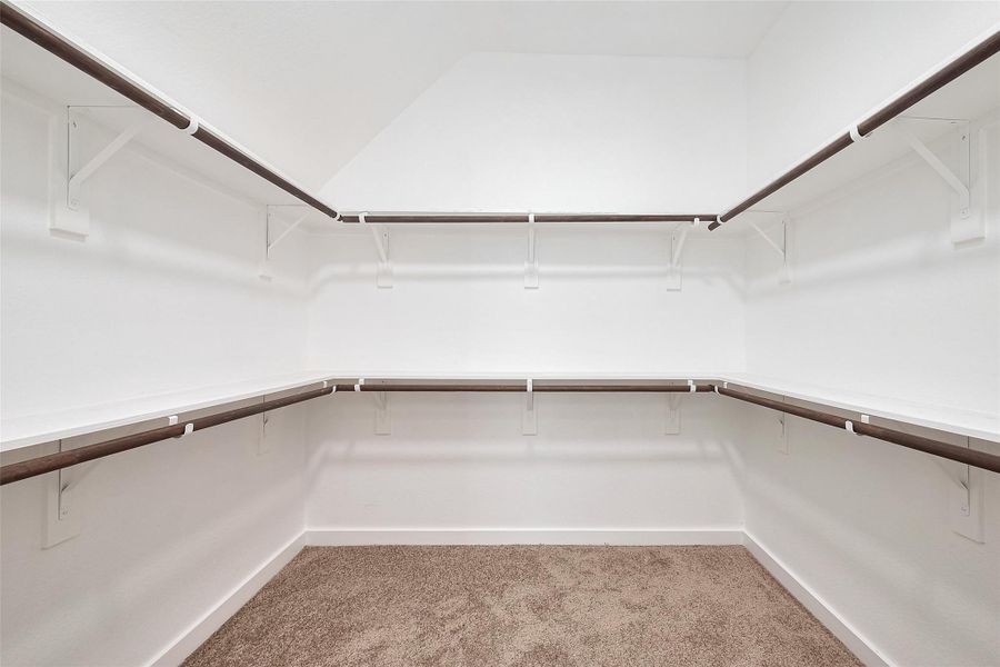 Spacious, unfurnished interior of a new home in , Houston (Image 38).