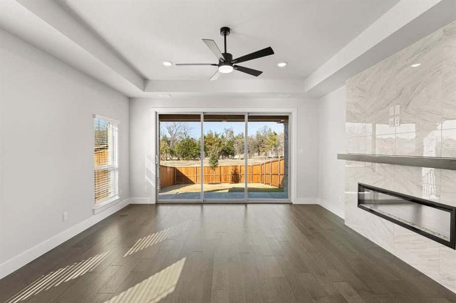 Spacious, unfurnished interior of a new home in Trails at Cottonwood Creek, Rowlett (Image 16).