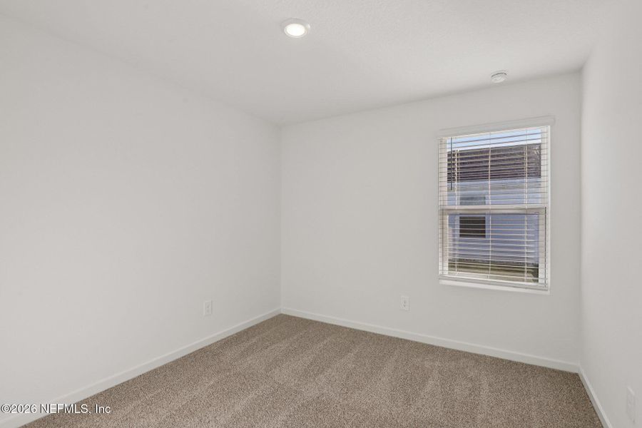Spacious, unfurnished interior of a new home in Kings Preserve, Jacksonville (Image 22).