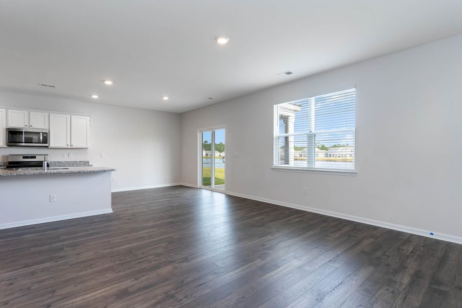 Representative unfurnished interior of a home built from the HAYDEN by D.R. Horton in South Haven, Camden (Image 14).