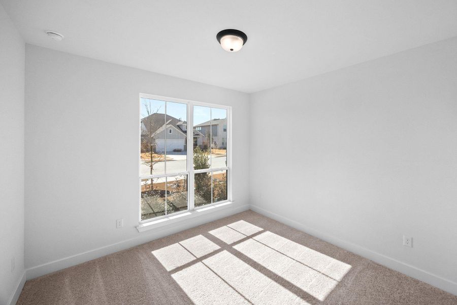 Spacious, unfurnished interior of a new home in Nolina, Georgetown (Image 22).