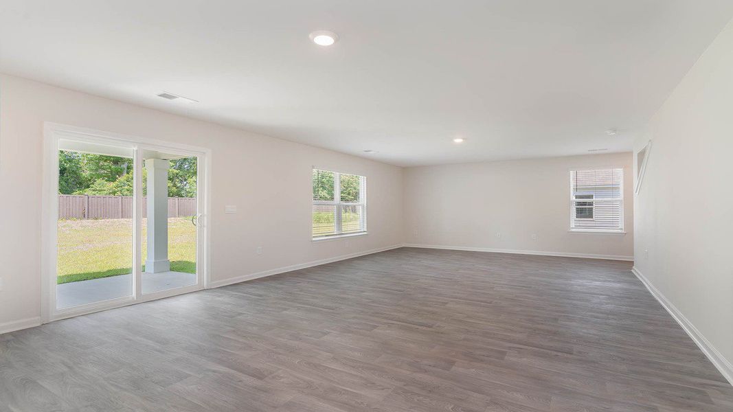 Spacious, unfurnished interior of a new home in Dove Crossing, Conway (Image 24).