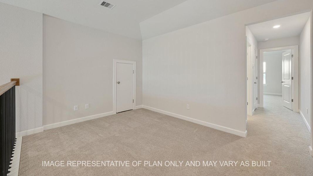 Spacious, unfurnished interior of a new home in Wellborn Settlement, College Station (Image 12).