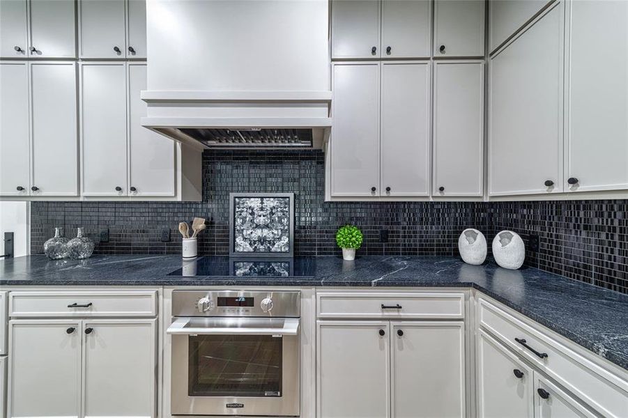 Furnished interior view inside a new home in , Dallas (Image 11). Furnished interior view inside a new home in , Dallas (Image 11).