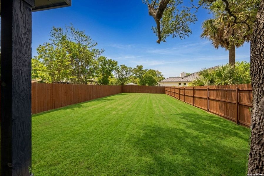 Exterior details and patio area of a home in , San Antonio (Image 4).