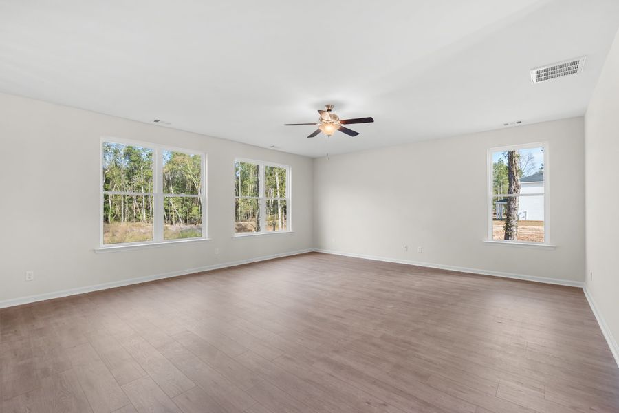 Spacious, unfurnished interior of a new home in Ramsey Landing, Rincon (Image 12).