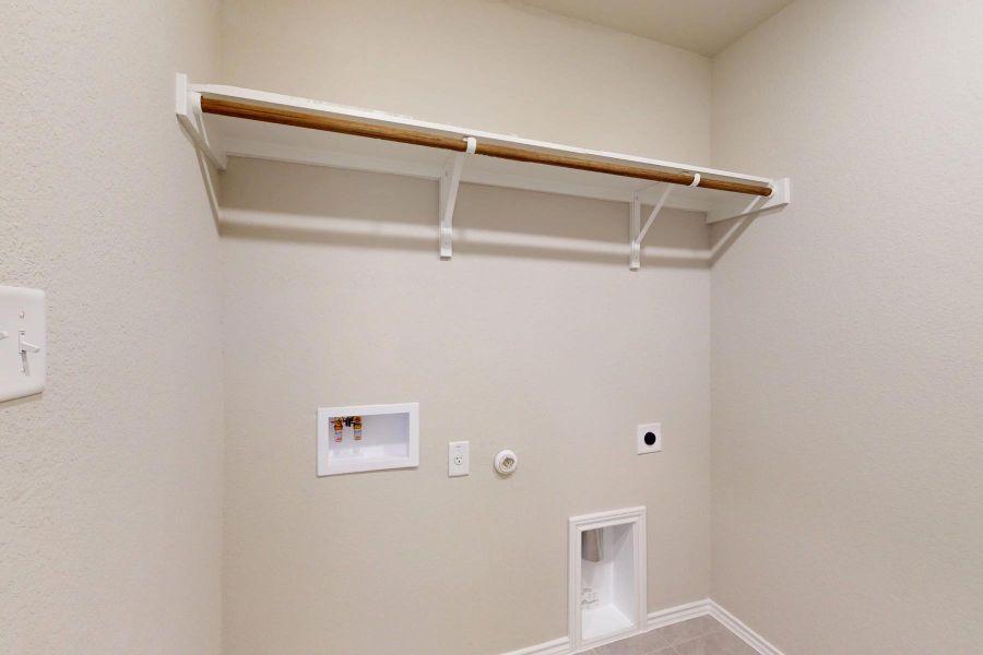 Spacious, unfurnished interior of a new home in Carillon, Manor (Image 34).