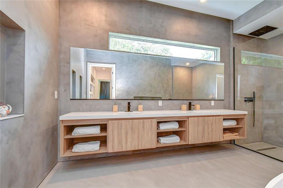 Furnished interior view inside a new home in , Tampa (Image 35).