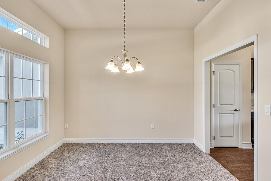 Spacious, unfurnished interior of a new home in Spring Hill, Spring Hill (Image 12).