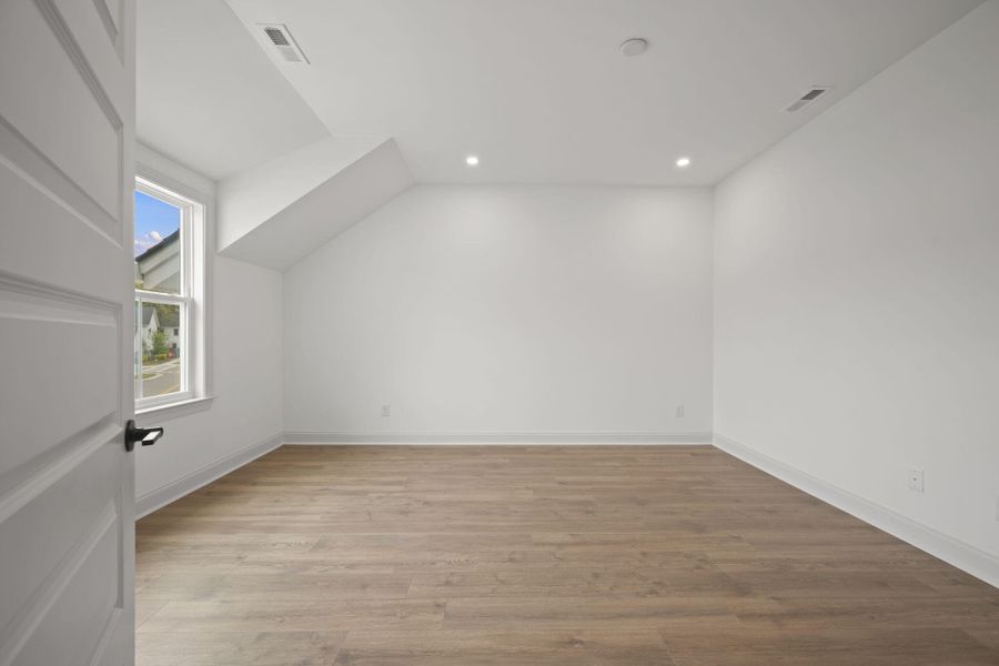 Spacious, unfurnished interior of a new home in , Johns Island (Image 32).