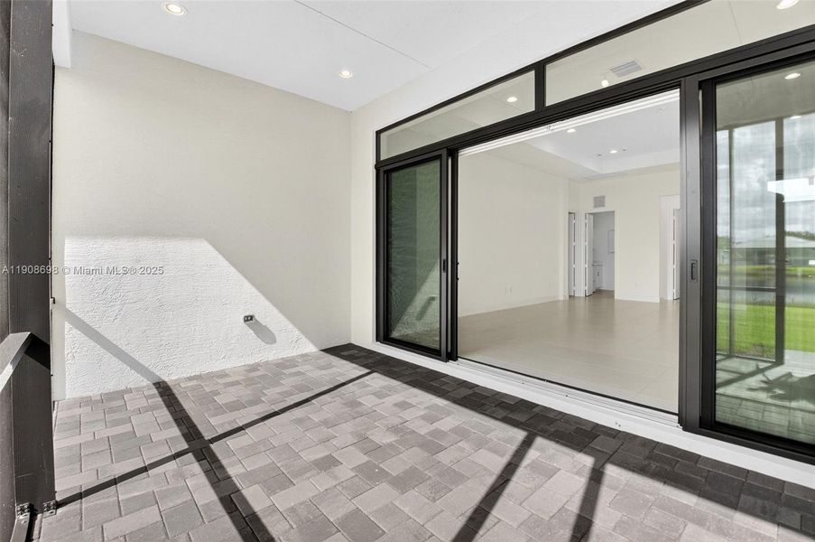 Exterior details and patio area of a home in , Boynton Beach (Image 3).