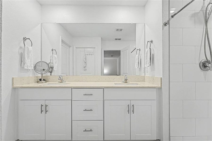 Furnished interior view inside a new home in Two Rivers, Zephyrhills (Image 17).