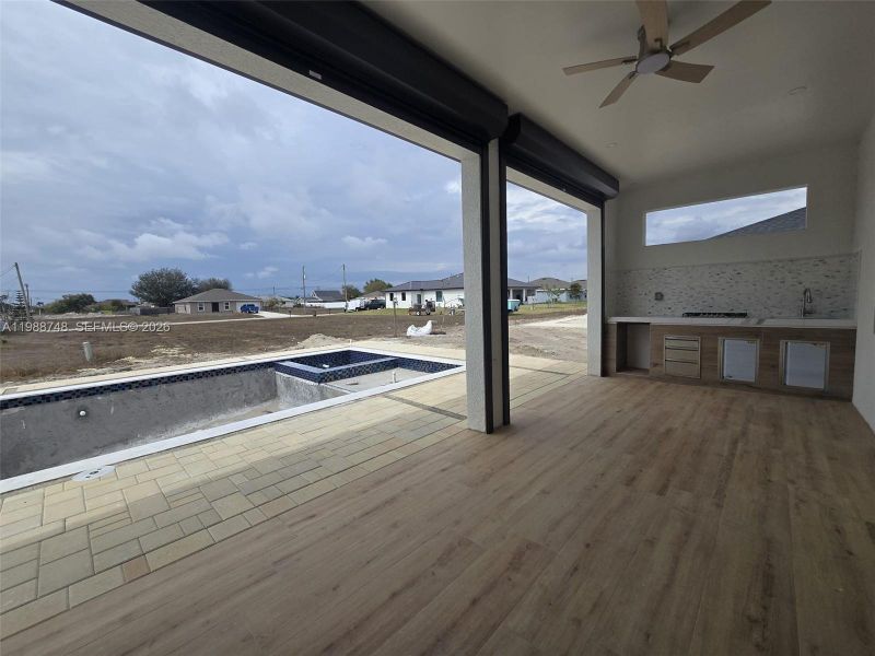 Image 38 of a home in .