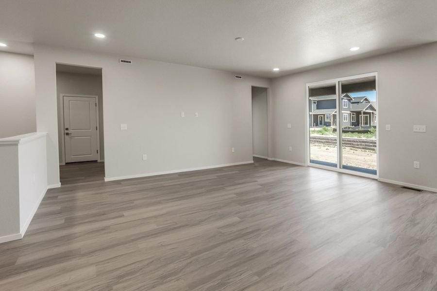 Spacious, unfurnished interior of a new home in Prairie Song, Windsor (Image 25). Spacious, unfurnished interior of a new home in Prairie Song, Windsor (Image 25).