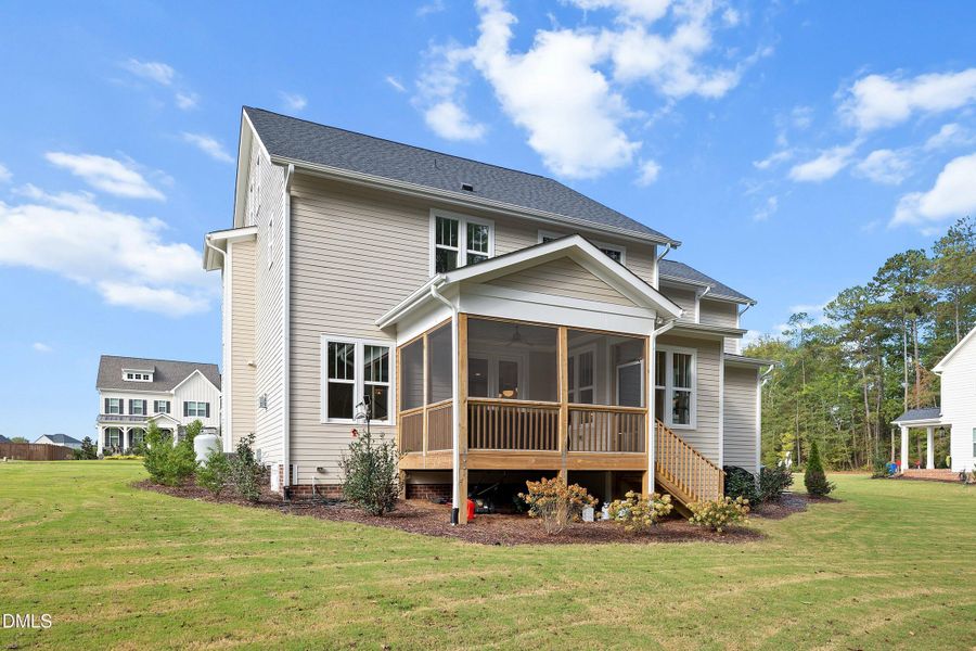 70-807 Crimson_7465 70-807 Crimson_7465