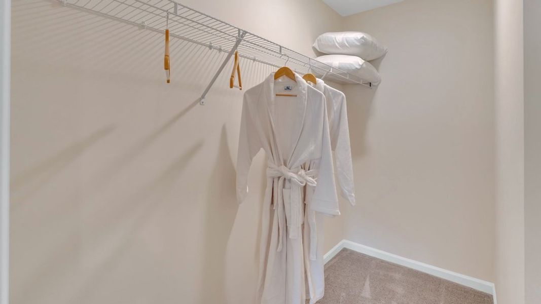 Close-up of interior finishes inside a home in Oak Hill, Vonore (Image 18).