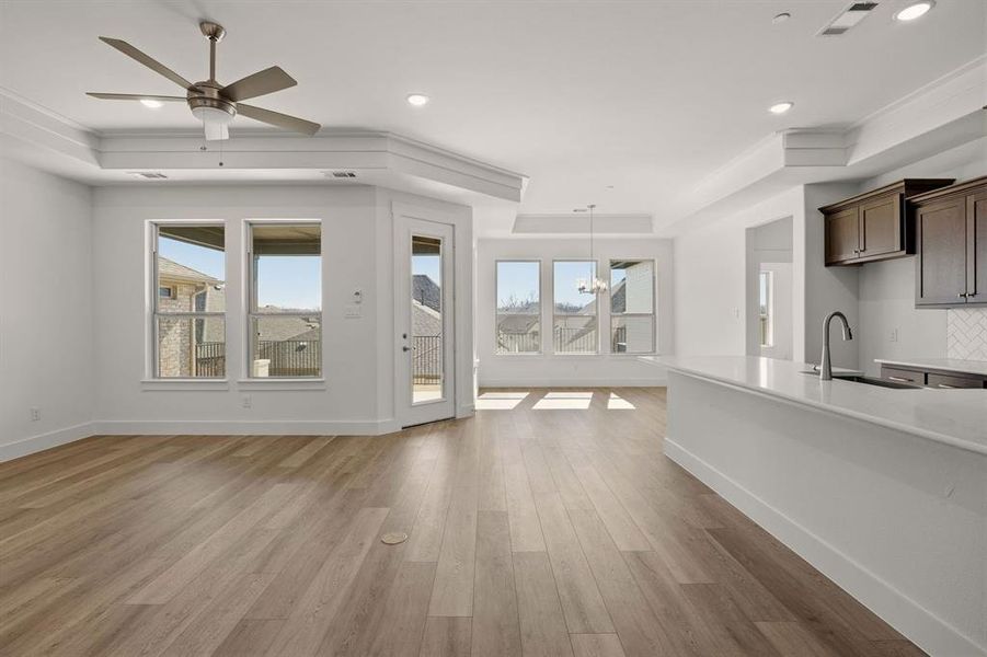 7-web-or-mls-4220-carrera-dr
