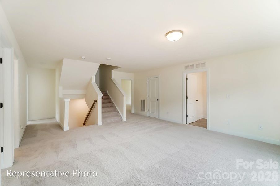 Spacious, unfurnished interior of a new home in Enclave at Riverdale, Huntersville (Image 19).