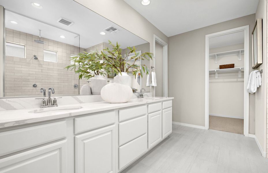 Representative furnished interior of a home built from the Firwood by Pulte Homes in Visara, Surprise (Image 18).