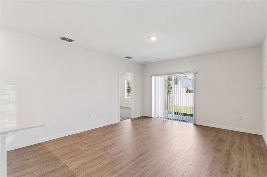 Spacious, unfurnished interior of a new home in , Port Orange (Image 29).