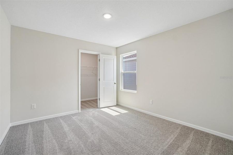 Spacious, unfurnished interior of a new home in Two Rivers, Zephyrhills (Image 28).
