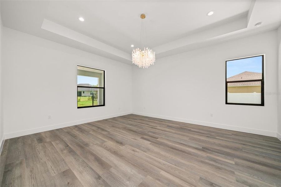 Spacious, unfurnished interior of a new home in , Sebring (Image 23).