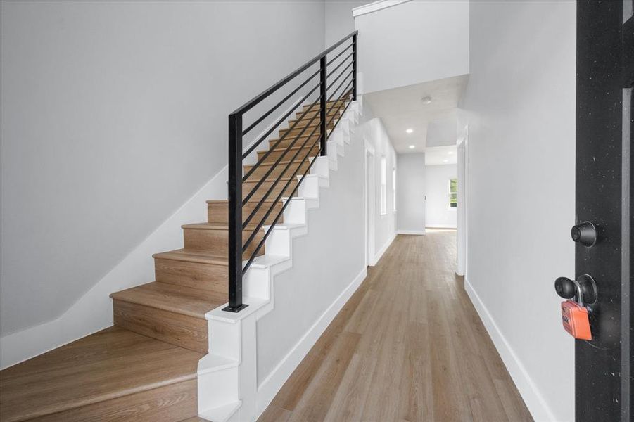 Spacious, unfurnished interior of a new home in , Granbury (Image 14).