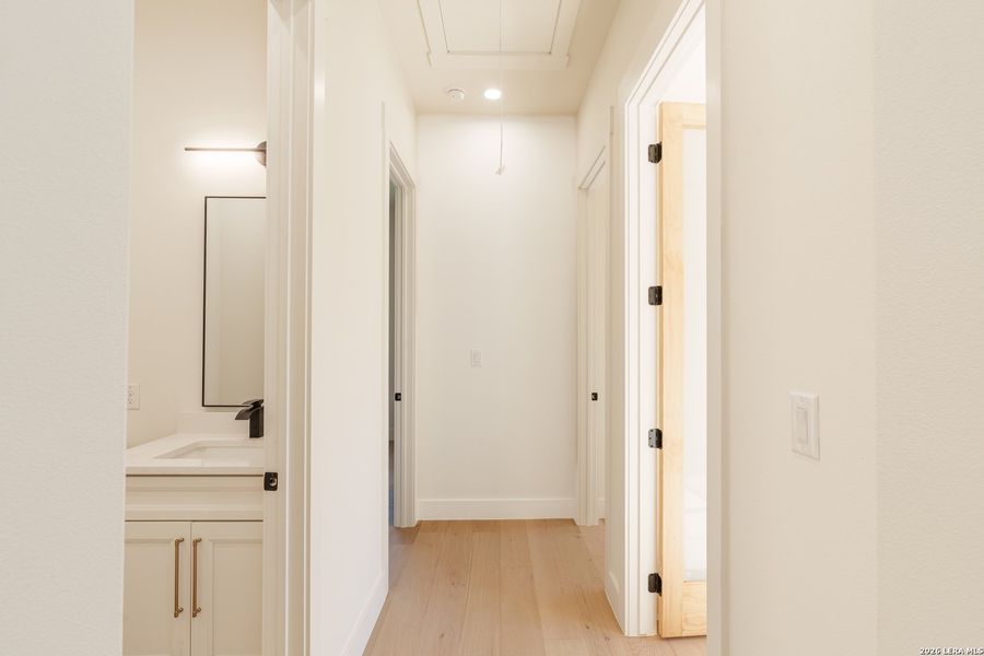 Spacious, unfurnished interior of a new home in , Boerne (Image 20).
