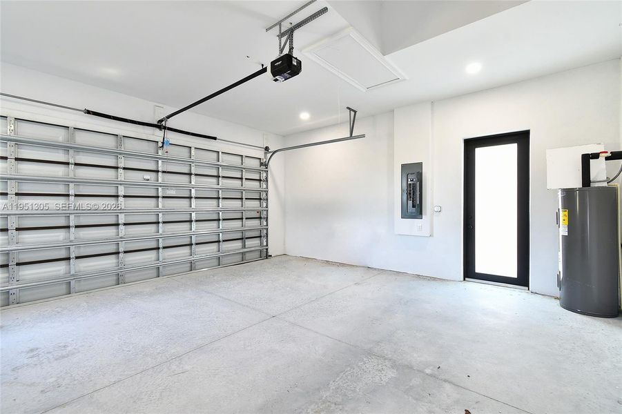 Spacious, unfurnished interior of a new home in , Lehigh Acres (Image 40). Spacious, unfurnished interior of a new home in , Lehigh Acres (Image 40).